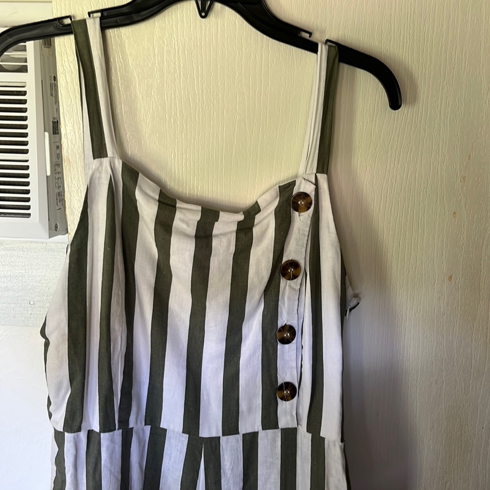 Pants romper